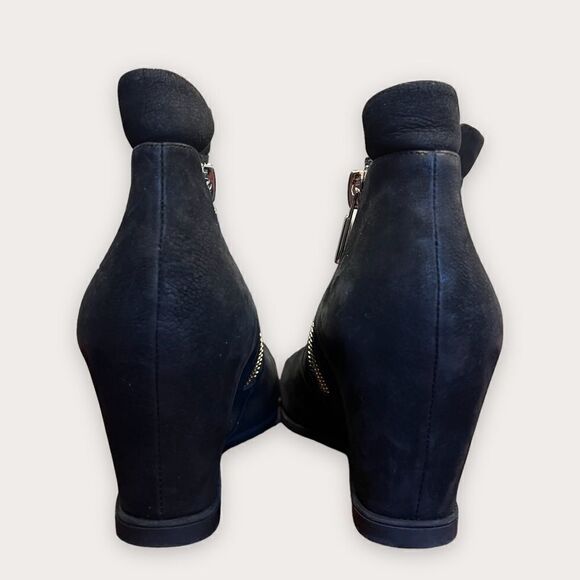 Kenneth Cole Vivian Wedge Bootie, Size 11M Black - Picture 8 of 15